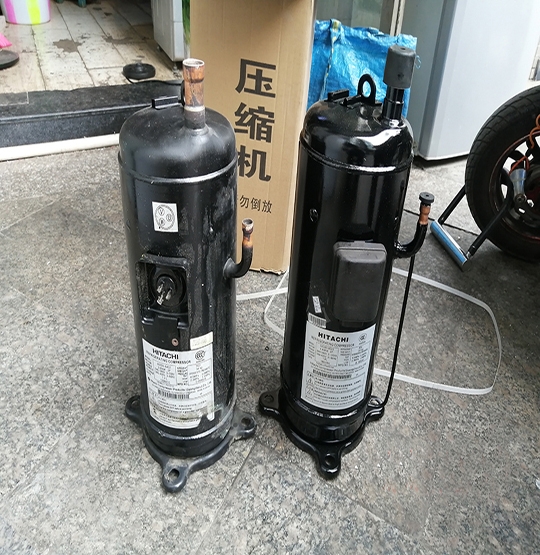 嘉鱼中央空调压缩机的更换维修